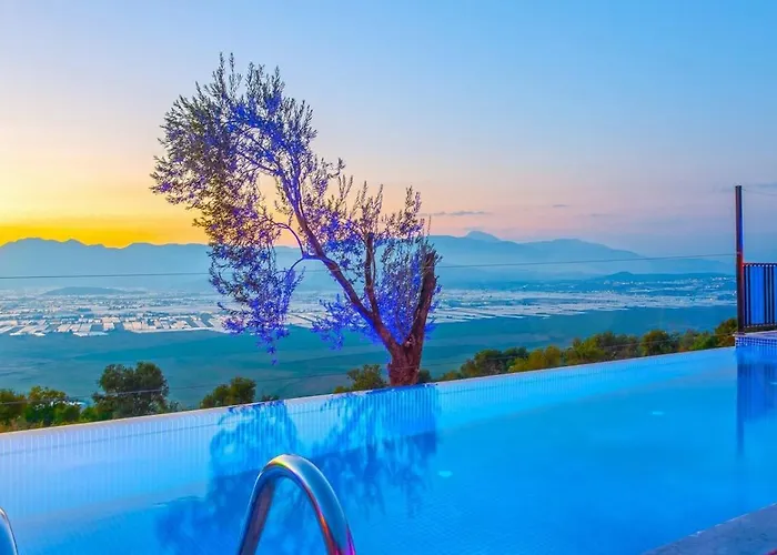 Uezuemlue 2 Bedroom Secluded With Hot Tub Калкан
