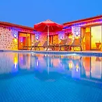 Uezuemlue 2 Bedroom Secluded With Hot Tub * Kalkan